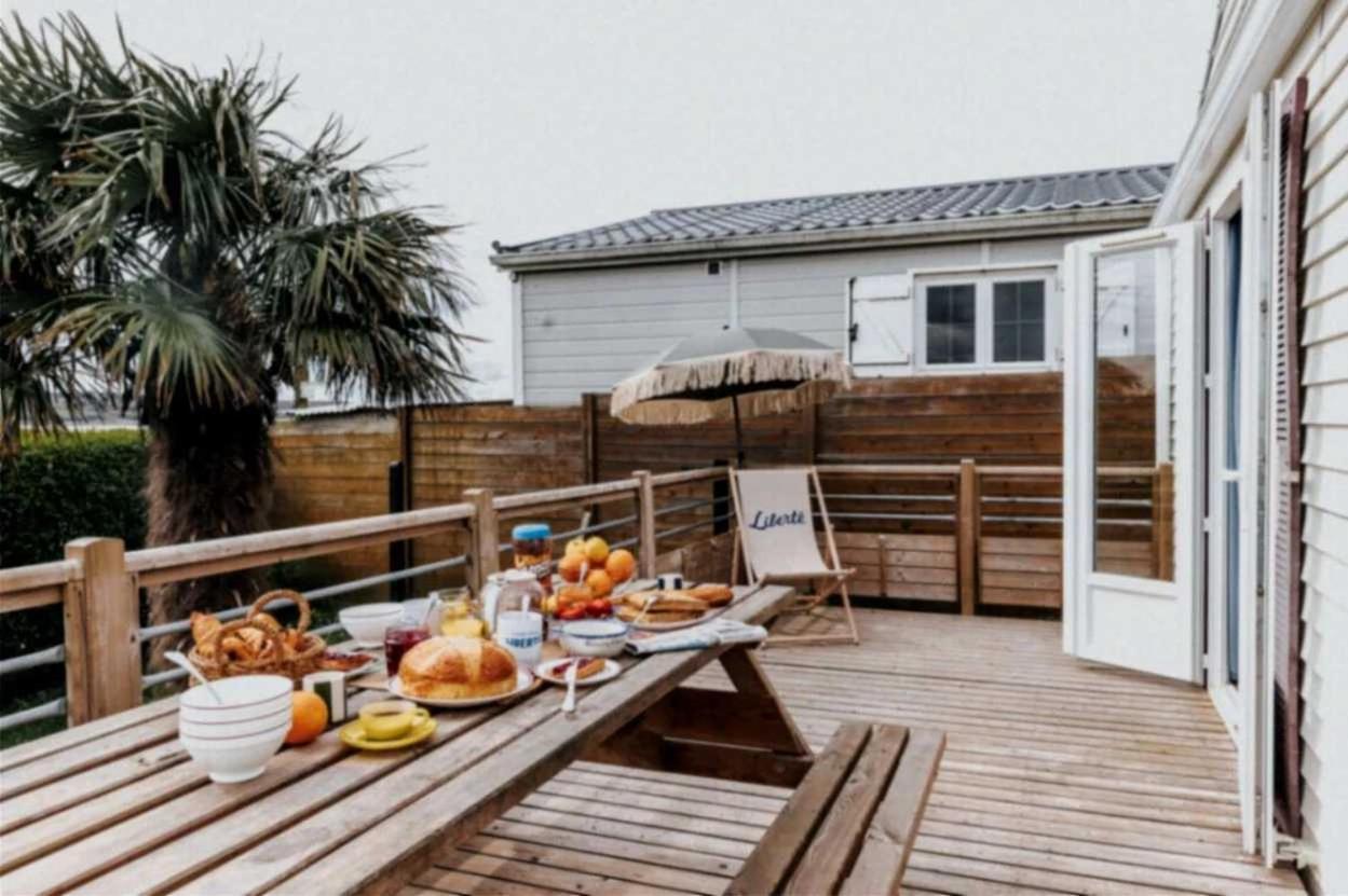 Camping - Piscine - Efaddh Pleumeur-Bodou